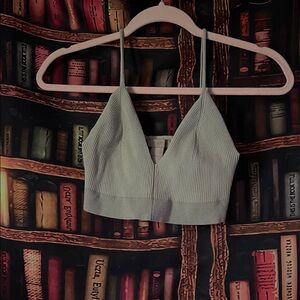 H&M Gray Ribbed Crop Top